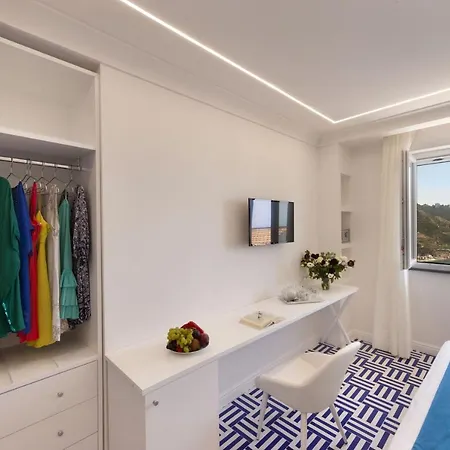 Gala Giovanna Bed & Breakfast 4*