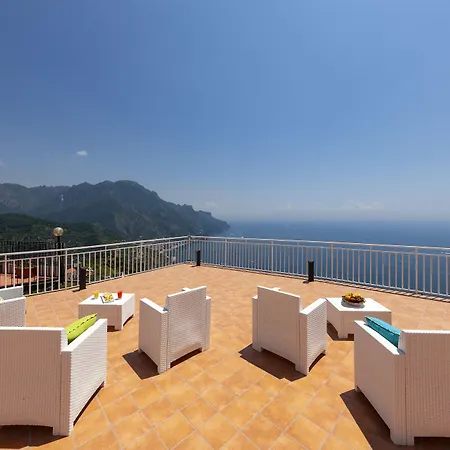 Gala Giovanna Panzió Ravello