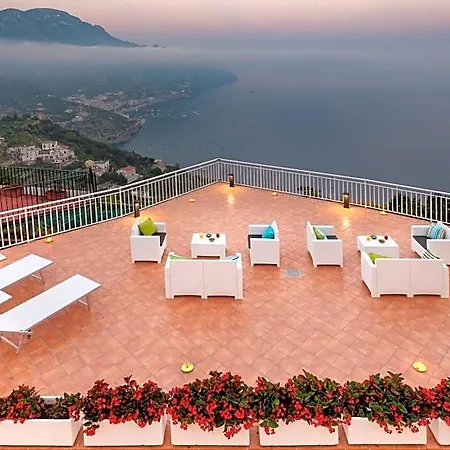 Gala Giovanna Bed & Breakfast 4*